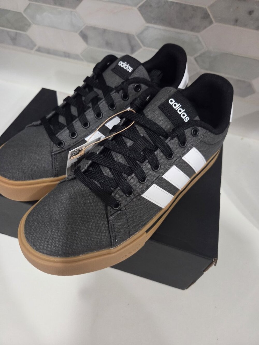 adidas Daily 4.0 IF4492 Core Black Cloud White Gum Canvas Men's 8.5